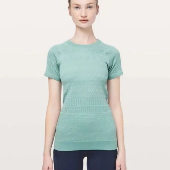 Lululemon Rest Less Short Sleeve Frosted Pine 8 - Picture 1 of 11